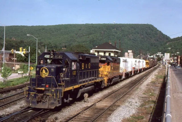 T001-134 35mm Slide 1982 Kodachrome Slide B&O Railroad EB at Cumberland MD