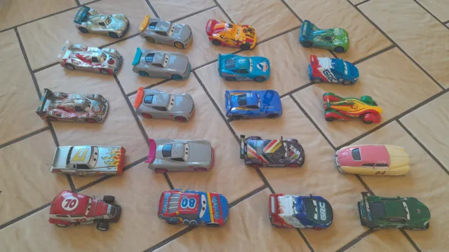 Disney Pixar Lot De 20 Voitures Cars De Course Lot C
