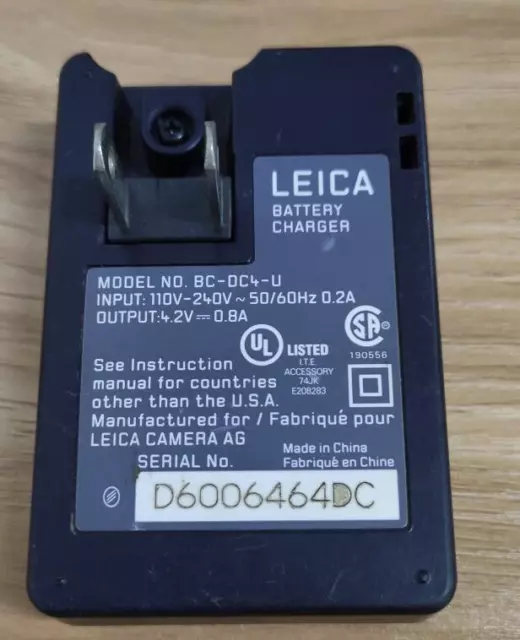 Leica BC-DC4-U 110-240V 50/60Hz 0.2A 4.2V 0.8A Battry Charger with Plug