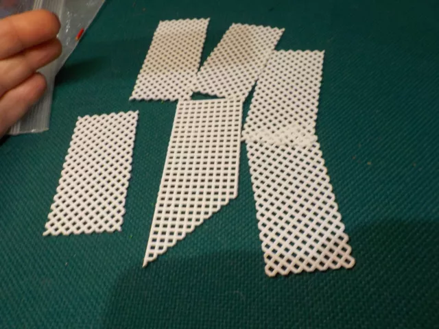 Nice Miniature Dollhouse 6Pc  Plastic White Lattice