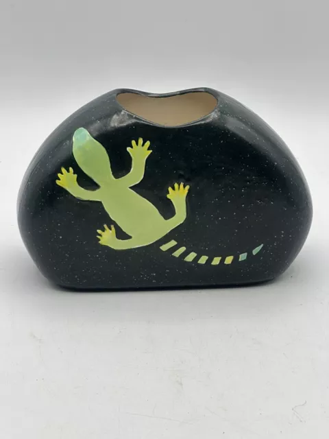 Rock Style Vase Black Speckle With Green Design Element Geckos On Each Side