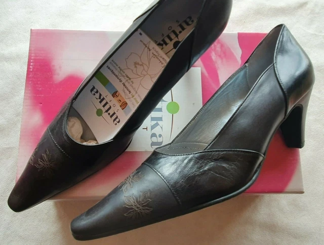 Chaussures en cuir noir neuves Artika soft modèle Umora taille 38,5 (pa)