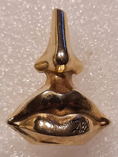 Broche Carrée 'Le Monde En Parfum' Métal Doré Avec Centre Bleu Nuit - Occasion