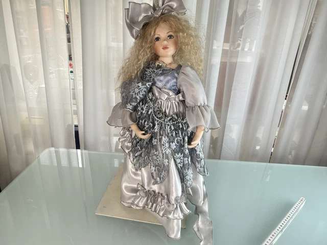 Poupée D'artiste En Porcelaine - 40 Cm, Collection, Excellent état