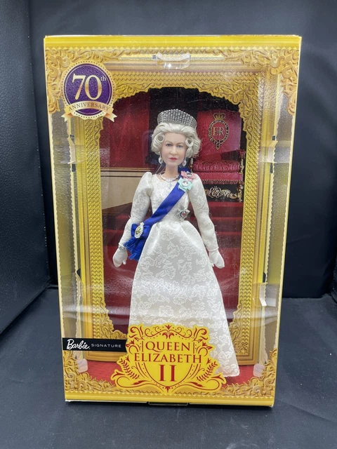 Barbie Signature Jubilé de Platine Queen Elizabeth II Mattel en boite neuf