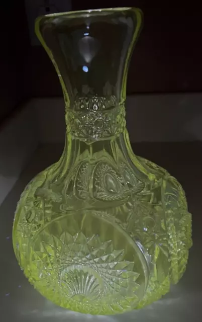 EAPG Duncan Miller Water Bottle Carafe 63 (OMN) Homestead 1906 UV Glow 3