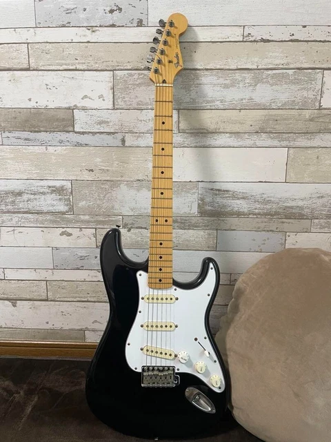 Fender Japon Stratocaster 3