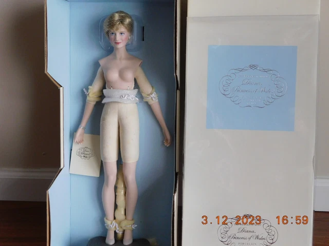 Franklin Mint Princess Diana Queen Of Fashion Porcelain Nude Doll 17 Inch Mint