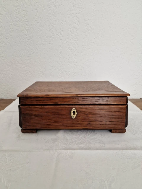 Coffret Ancien, Belle Boîte À Bijoux En Bois De Chêne Massif, Meuble de Bureau.