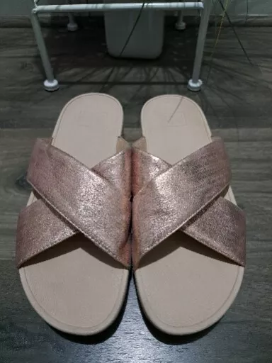 EUC Fitflop LuLu Cross Glitz Womens Sz 8 Pink Rose Slip On Slide Comfort Sandals