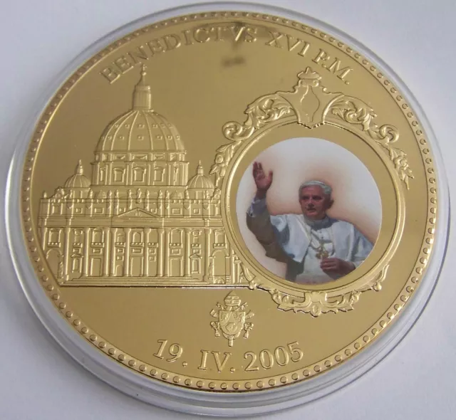 VATIKAN PAPST Benedikt XVI. - JESUS AM KREUZ - 70 MM GROß - MEDAILLE - VERGOLDET