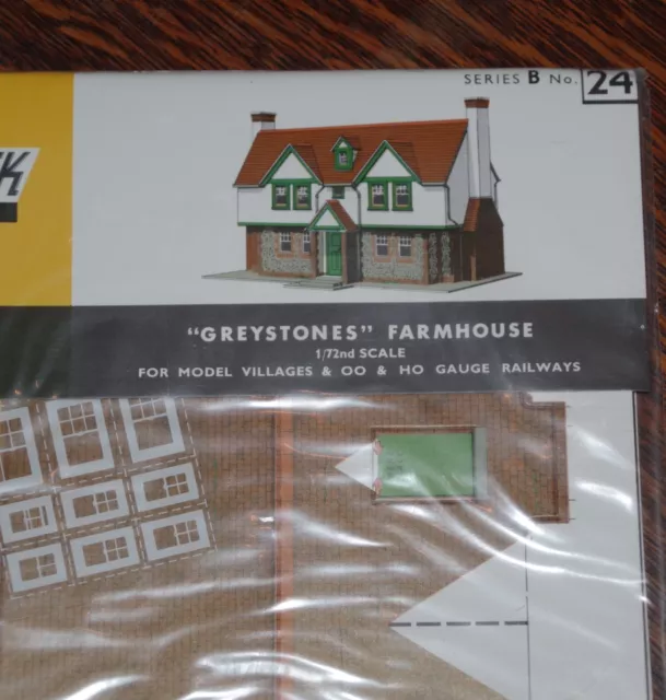 SuperQuick No24 OO Gauge "Greystones Farmhouse" Card Kit