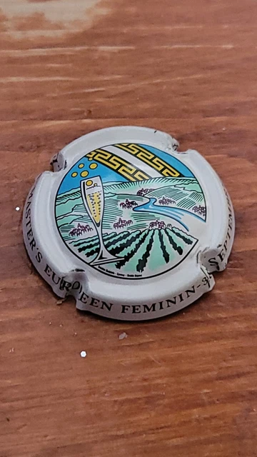 capsule de champagne vallée de la marne numero 9 cote 12 Master féminin très rar
