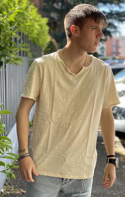 T-Shirt Uomo Scollo V Con Bottoni Inmyhood In Puro Cotone Beige -Saldi Da €.35