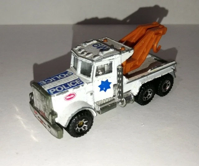 Vintage Matchbox Superfast Peterbilt Police Wreck Truck RARE 1981