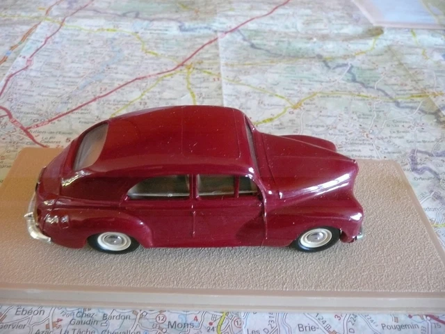 Miniature Peugeot 203 Berline 1954 - Eligor 1/43 - Gris Clair, Métal, En Boîte - État Proche Du Neuf