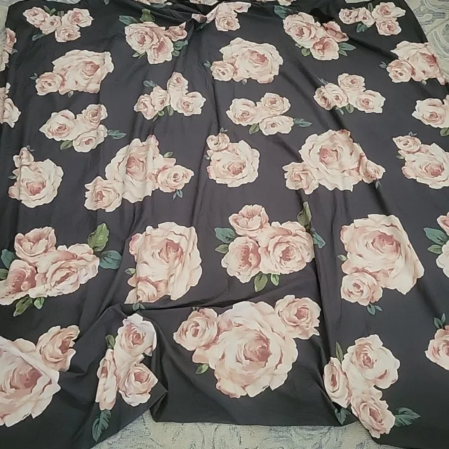 Pottery Barn PB Teen Emily & Meritt FULL / QUEEN Large Bed of Roses Pink Duvet