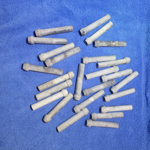 Lot of 25 Vintage Porcelain Ceramic Tube Wire Insulators. THOMAS  Lot#1