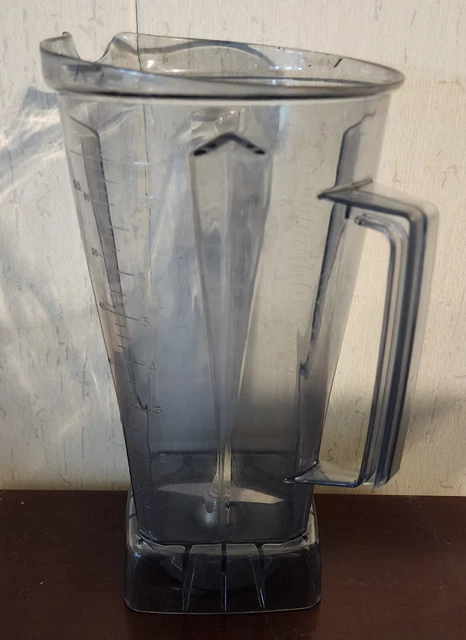 Vitamix CLASSIC Container  8 Cups 64+ OZ No Lid Preowned
