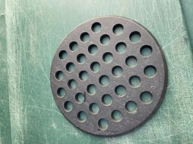 Round Cast Iron Fire Grate Replacement - Big Green Egg Accessories-9"