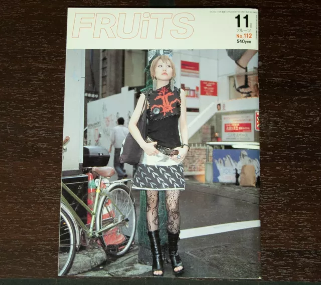 FRUiTS 2006 No.112 Japanese Harajuku Street Fashion Wardrobe Magazine Tokyo Girl