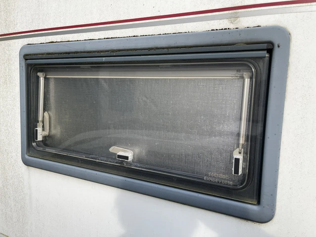 Dometic Seitz S4 - 700x450 , posuvné