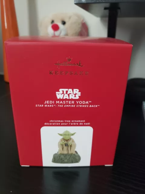 2020 Hallmark Star Wars:The Empire Strikes Back Jedi Master Yoda Ornament NEW