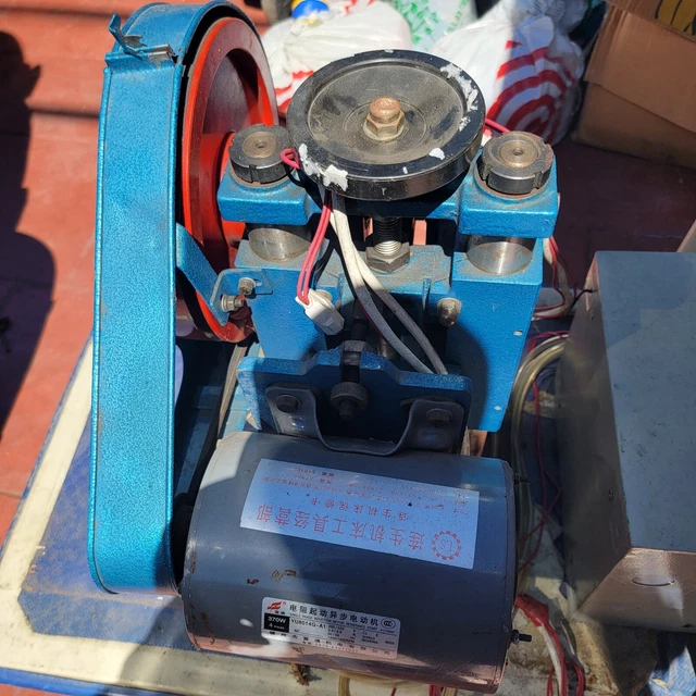 L.s. Liansheng Machine Tools Riveter, Automatic Rivet Machine, Fastener, Drill,