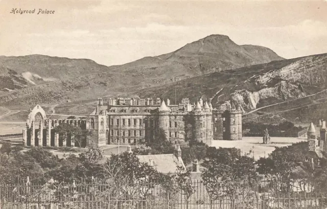Vintage Postcard Edinburgh Midlothian Scotland Holyrood Palace (88)