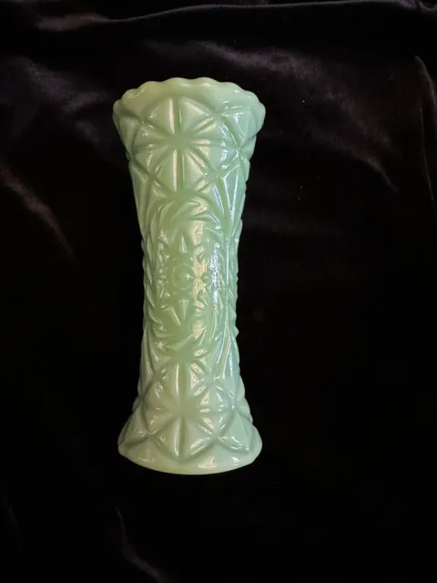 Very Rare Vintage Jadeite Jadite Glass Swung Vase 9 1/2" With Star Pattern