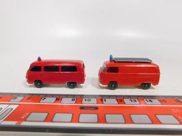 DN265-0,5 #2x wiking H0 1:87 Modèles VW Volkswagen T2 Bulli Pompier Fw Mint