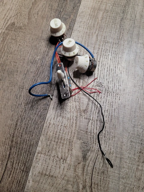 Fender Starcaster Volume Knobs And Switch Plate