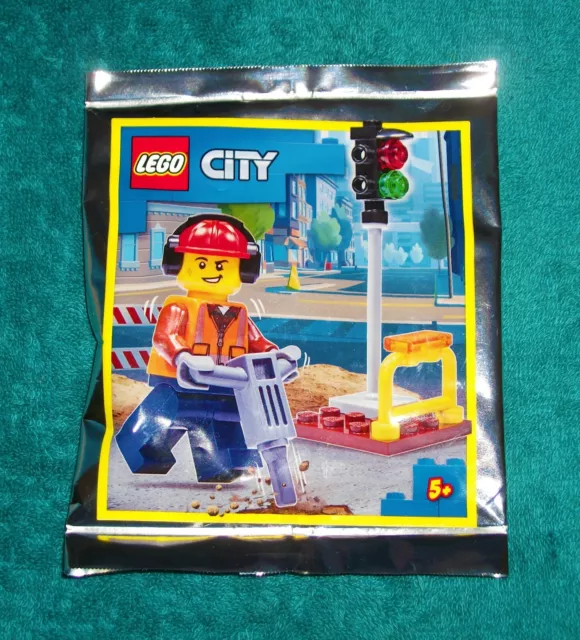 LEGO CITY: Builder with Traffic Lights Set 952111 BNSIP
