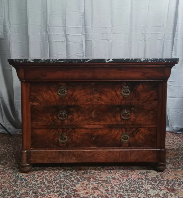 Commode Louis Philippe en ronce de noyer 2