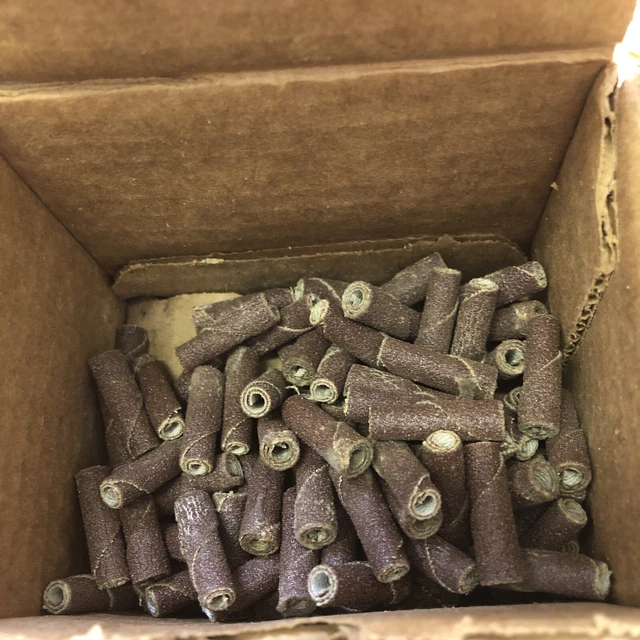 Straight 1/4 x 1 x 1/8 Sanding Rolls 80 grit #21160