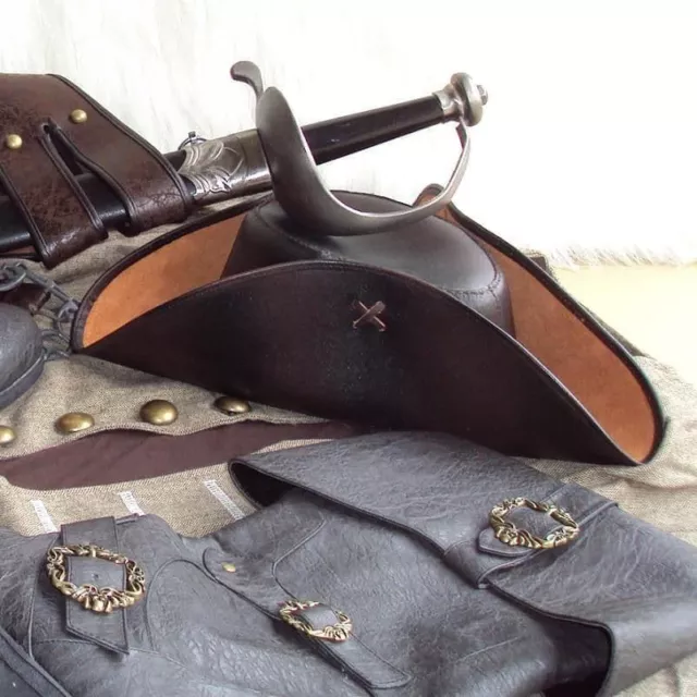 Cappello tricorno pirata in pelle Jack Sparrow qualità. Costume rievocazione & LARP