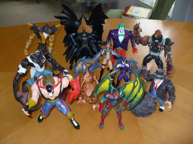 loose / rare DC Comics BATMAN: Legends of the Dark Knight collection, lot
