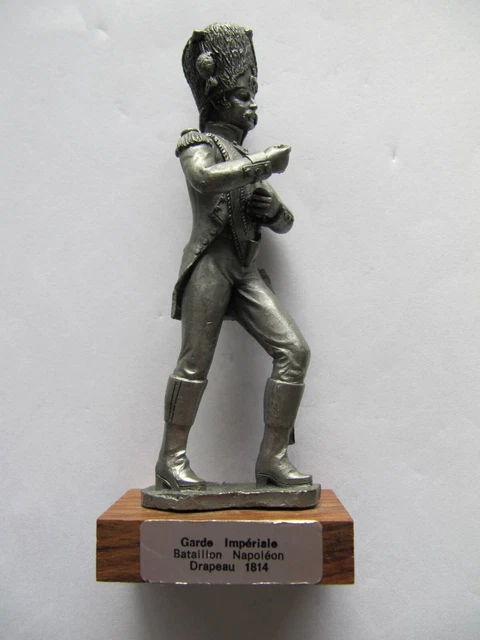 LES ETAINS DU PRINCE GARDE IMPERIALE ETENDARDS DES CHASSEURS