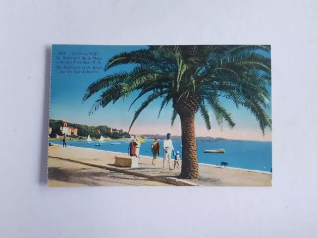 CPA 1657. Juan les pins 06, le boulevard de la plage et le cap d'antibes
