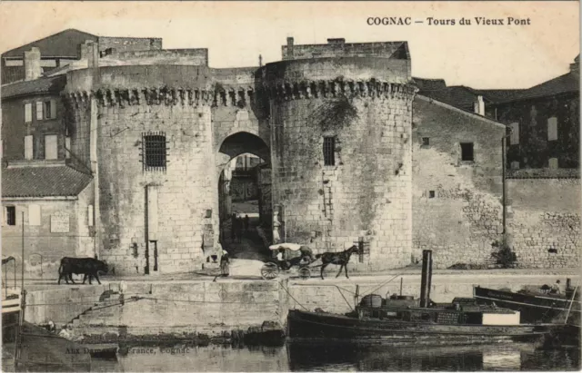 CPA Cognac - Tours de Vieux Pont FRANCE (1074041)