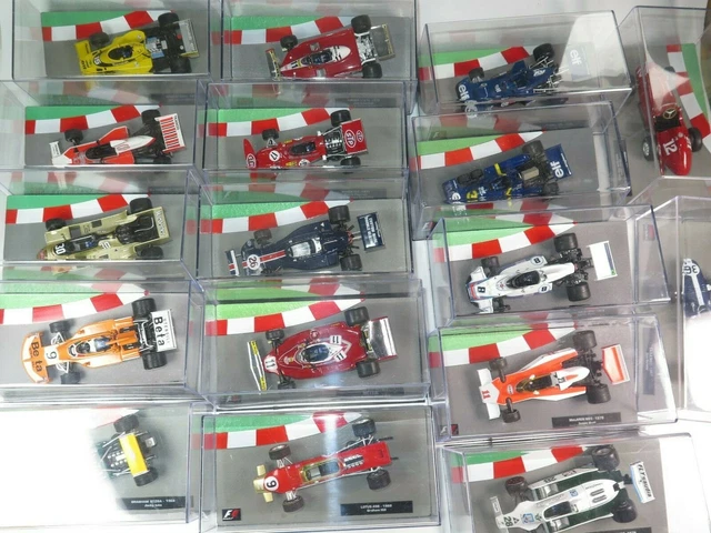 Voitures Formule 1 miniatures Ferrari sous boîte fermée 1:43