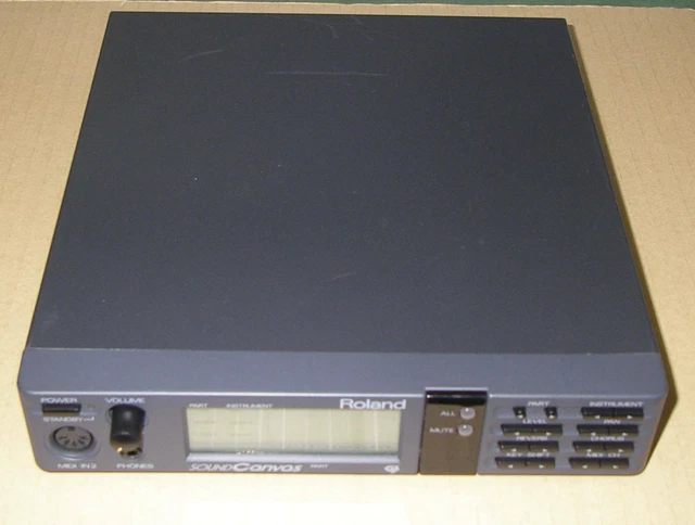 Roland MT-32 Multi-Timbre MIDI Audio Sound Module testé en fonctionnement...