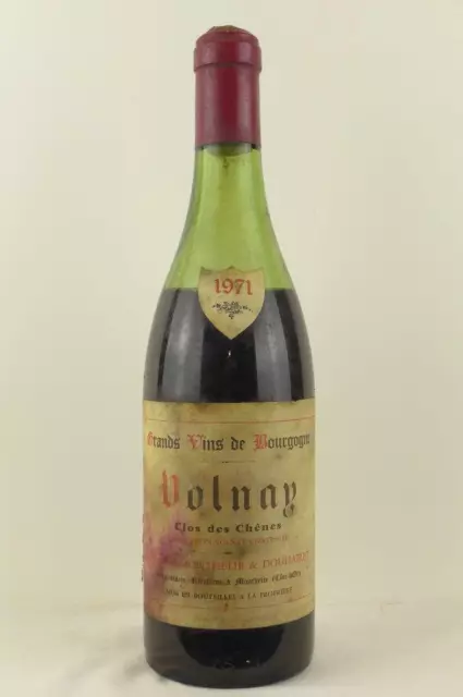 volnay monthélie et douhairet clos des chênes (niveau bas cap.abîmée) rouge 1971