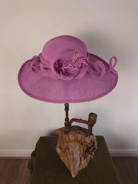cappello da sposa rosa madre della sposa sposo corse matrimonio