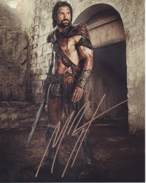 MANU BENNETT signiertes 10x8 Foto SPARTACUS Krieg der verdammten COA