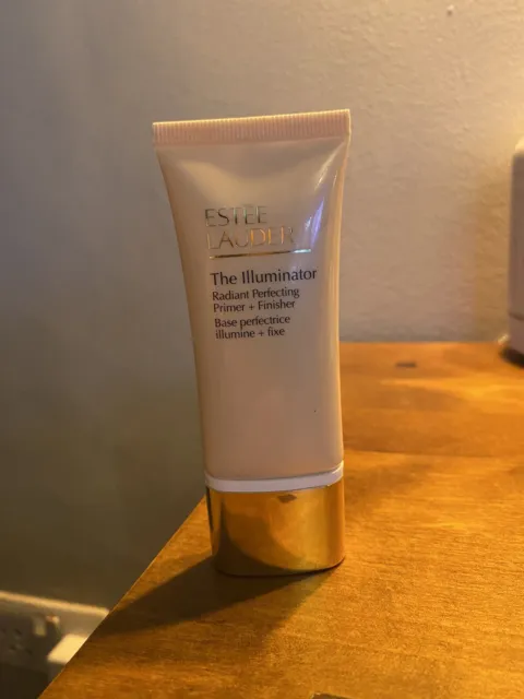 Estée Lauder The Illuminator Radiant Perfecting Grundierung und Finisher - 30ml