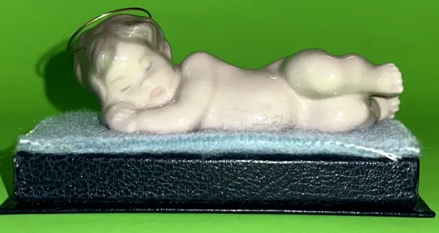 LLADRO Little Baby Jesus Cherub Sleeping Nativity Figurine #4535 Vintage 1977