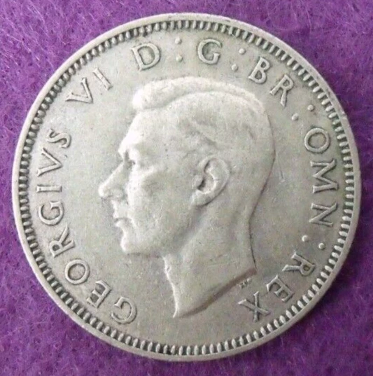 1945 GEORGE VI  SILVER SHILLING  ( 50% Silver )  British 1s Coin.   17