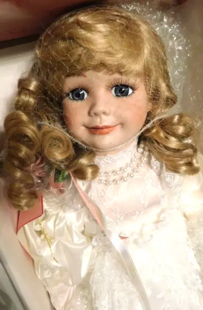 DESIGN DEBUT Limited Edition "TRISH BRIDE" Porcelain Doll, Box, COA 505/800 20"!