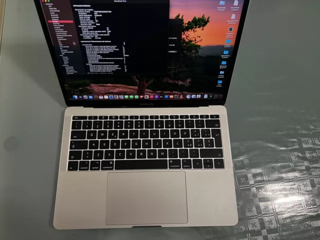 Apple MacBook Pro 13.3" (256GB SSD, Intel Core i5, 2.3GHz , 8GB) Laptop - Grigio 11